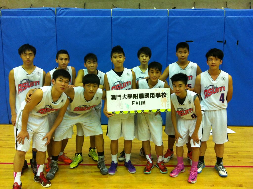 13-14學年-男子籃球B組.JPG